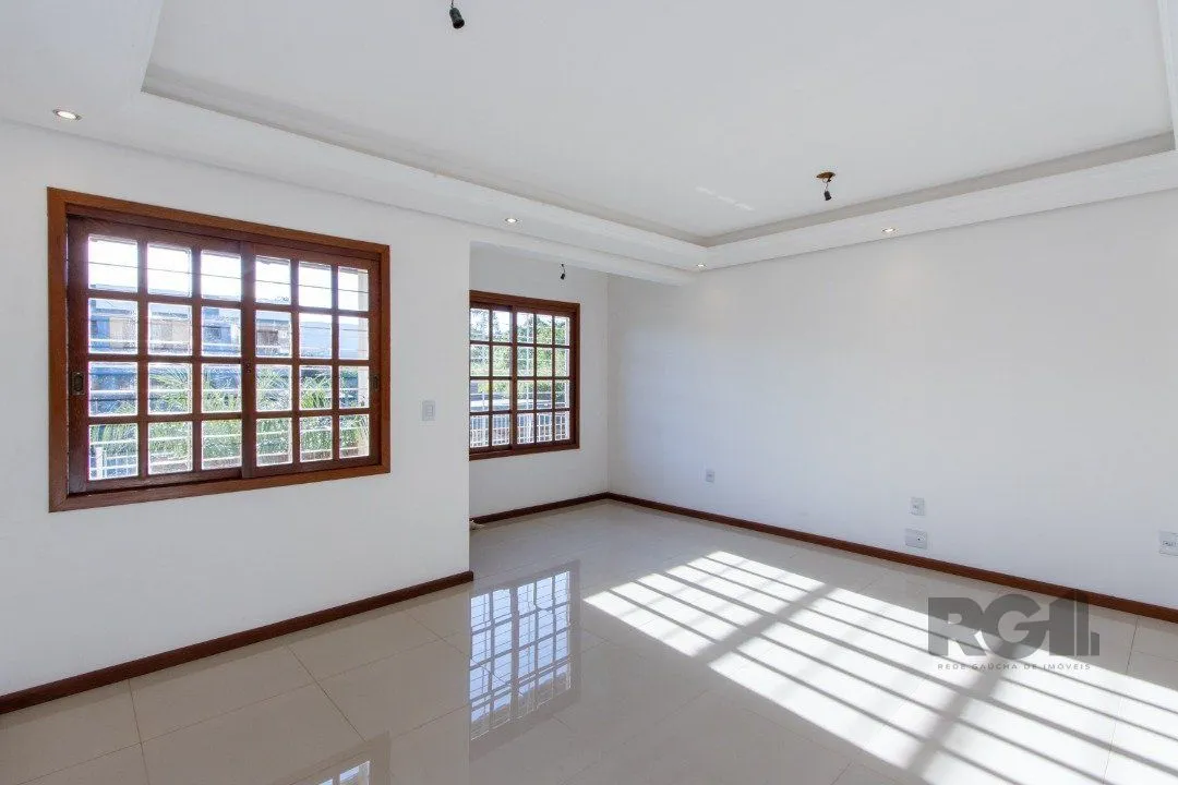 Imagem Casa para Venda - 120m², 3 dormitórios, sendo 1 suites, 1 vaga - Guarujá