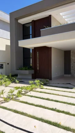 Imagem Casa em Condomínio para Venda em Cuiabá / MT no bairro Jardim Imperial