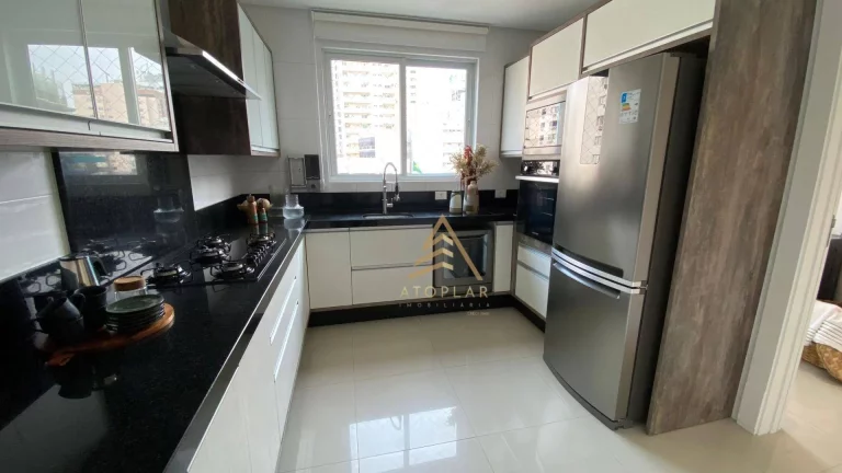 Imagem Apartamento à venda, 138 m² por R$ 3.300.000,00 - Centro - Balneário Camboriú/SC