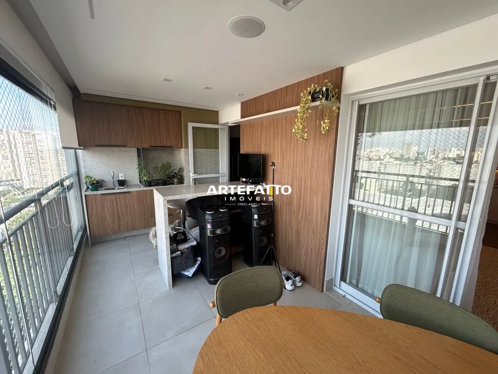 Imagem Andar alto , Apto com 136m2 , 3 suítes, planejados e 2 vagas fixas cobertas