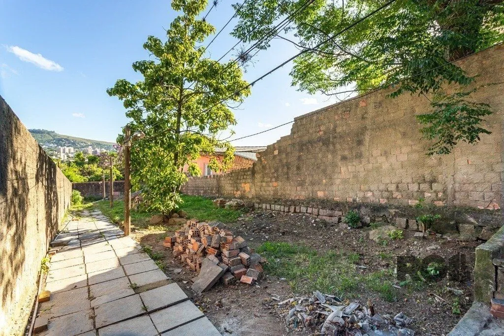 Imagem terreno no bairro Medianeira com 435m²
