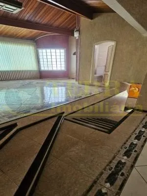 Imagem Casa com 2 quartos e 2 salas em Jardim das Flores, Osasco - 305m² de área total