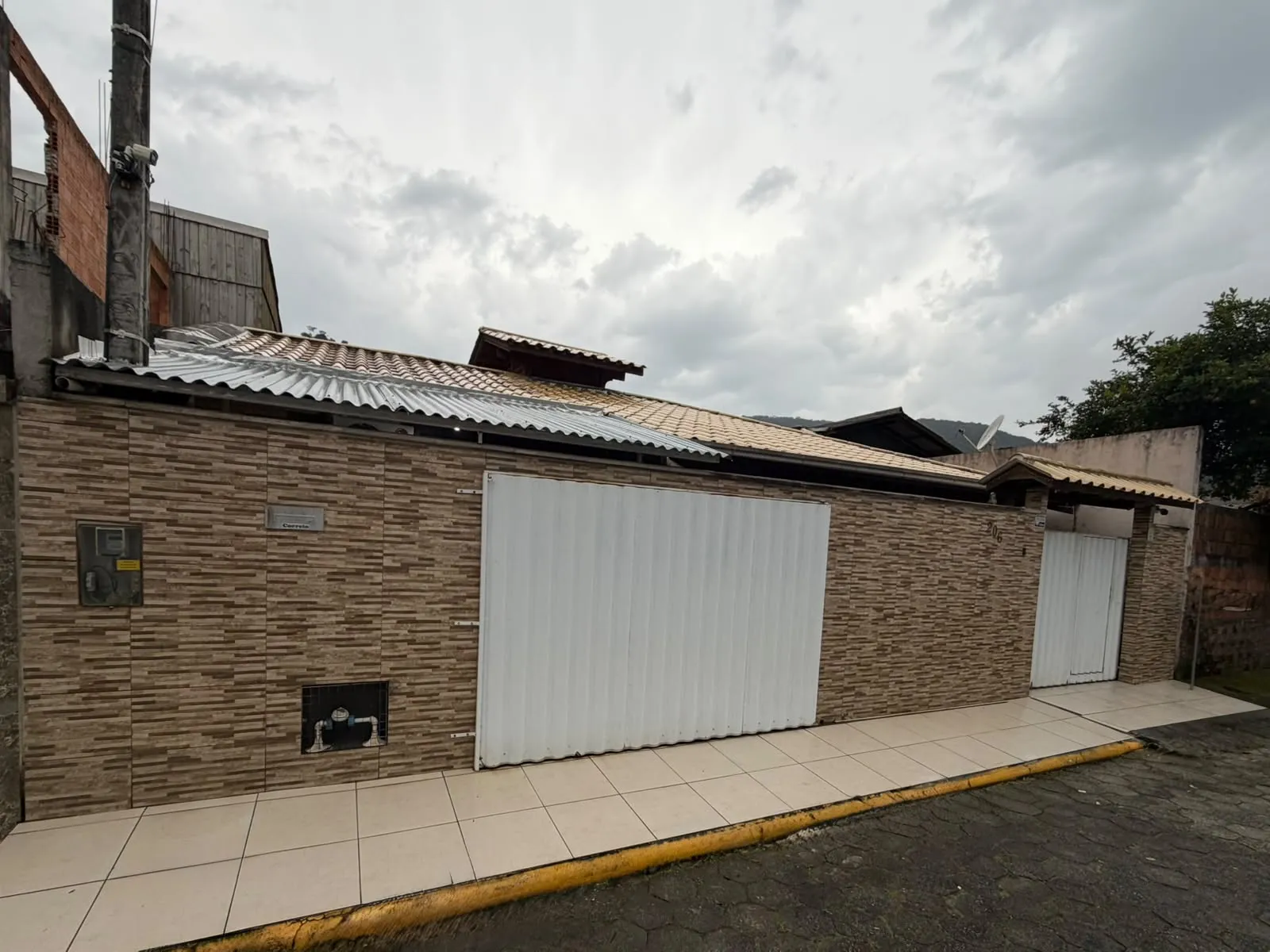 Foto do imóvel Casa à venda com 144m2 por R$ 650.000,00