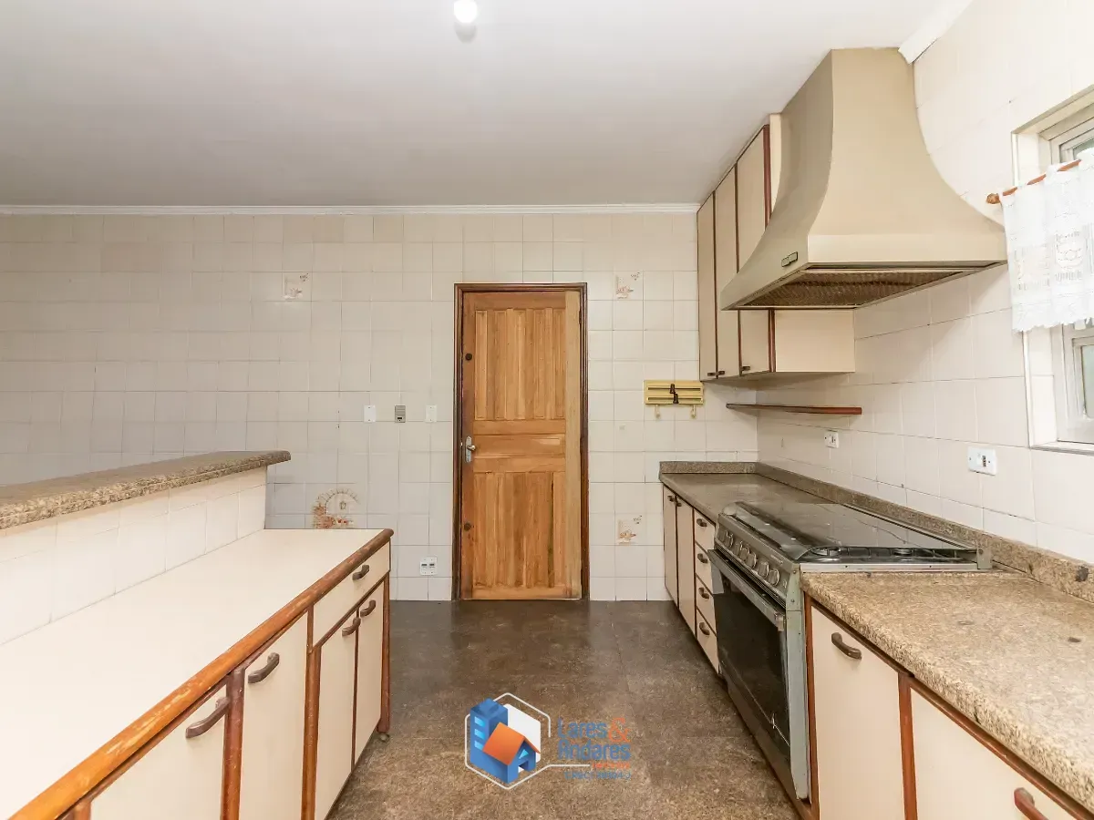 Imagem Casa para venda em Jardim Ana Maria com 3 quartos, sendo 1 suíte, 280m²