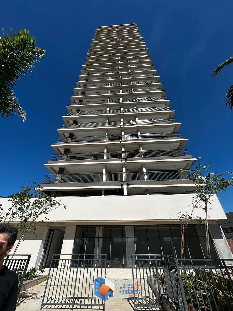 Foto do imóvel APARTAMENTO À VENDA COM 90 M², COM 2 DORMS. (2 SUÍTES), SACADA, 2 VGS NO CENTRO COMERCIAL JUBRAN, BARUERI - SP. em Avenida Piraíba