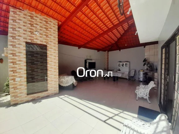 Imagem Sobrado com 3 dormitórios à venda, 270 m² por R$ 1.410.000,00 - Jardim América - Goiânia/GO