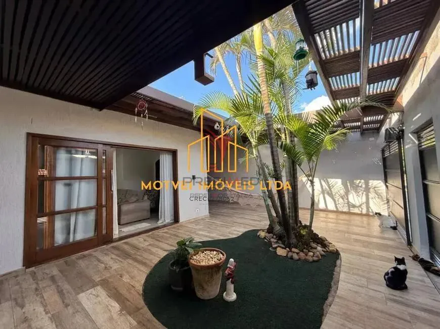 Foto do imóvel CA-26340 - CASA COM 3 QUARTOS E SUÍTE Á VENDA NO RESIDEDNCIAL UNIÃO - SJCAMPOS/SP