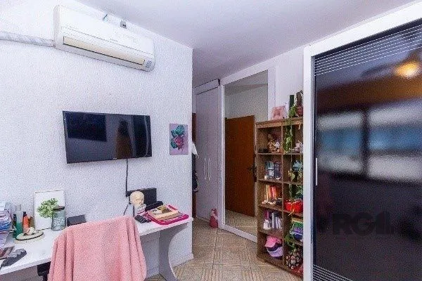 Imagem Cobertura para Venda - 100.94m², 3 dormitórios, sendo 1 suites, 2 vagas - Petrópolis