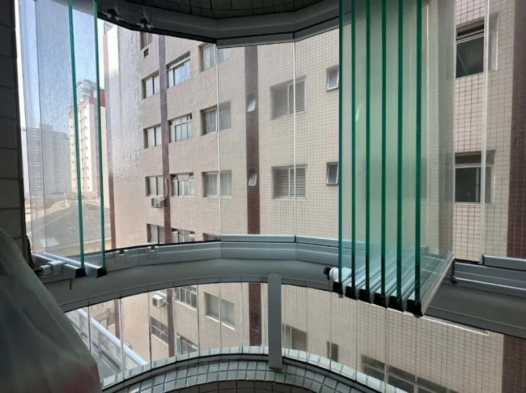 Imagem APARTAMENTO COM 136,00 m² - CANTO DO FORTE - PRAIA GRANDE SP