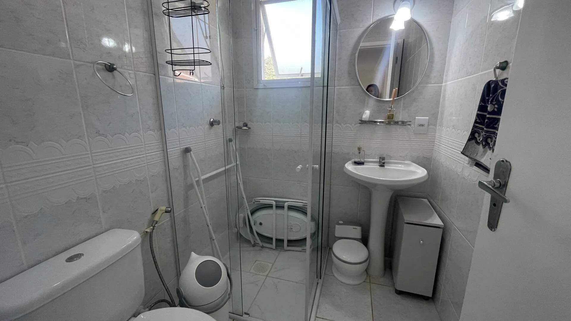 Imagem Apartamento com 3 Quartos e Sacada com Churrasqueira - Canasvieiras