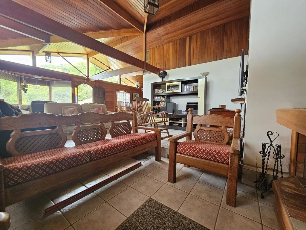 Imagem Casa em Condomínio para Venda em Teresópolis / RJ no bairro Green Valley