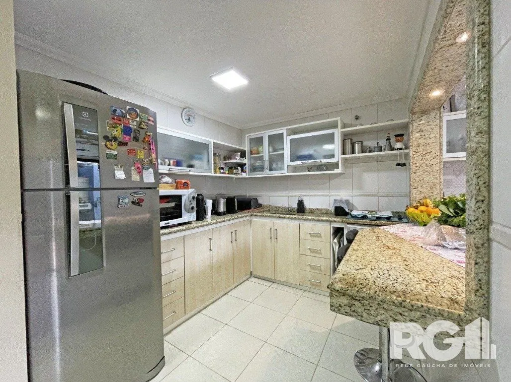 Imagem Casa em condomínio no Ecoville com amplo pátio