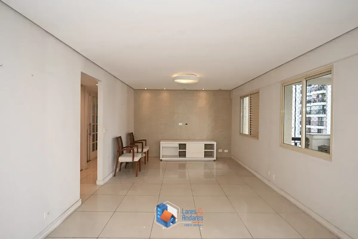 Imagem Apartamento para venda em Moema com 3 quartos, sendo 1 suíte, 112m²