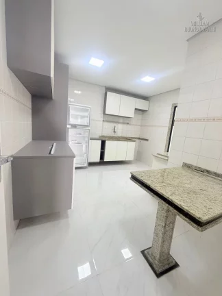 Imagem Cobertura Reformada com Espaço Gourmet - Vila Tupi, Praia Grande-SP
