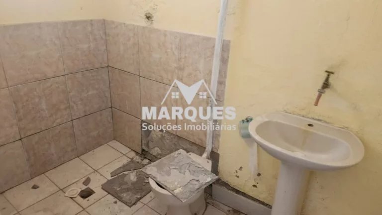 Imagem Imovel a venda de 3 dorms, c/ 1 edicula nos fundos