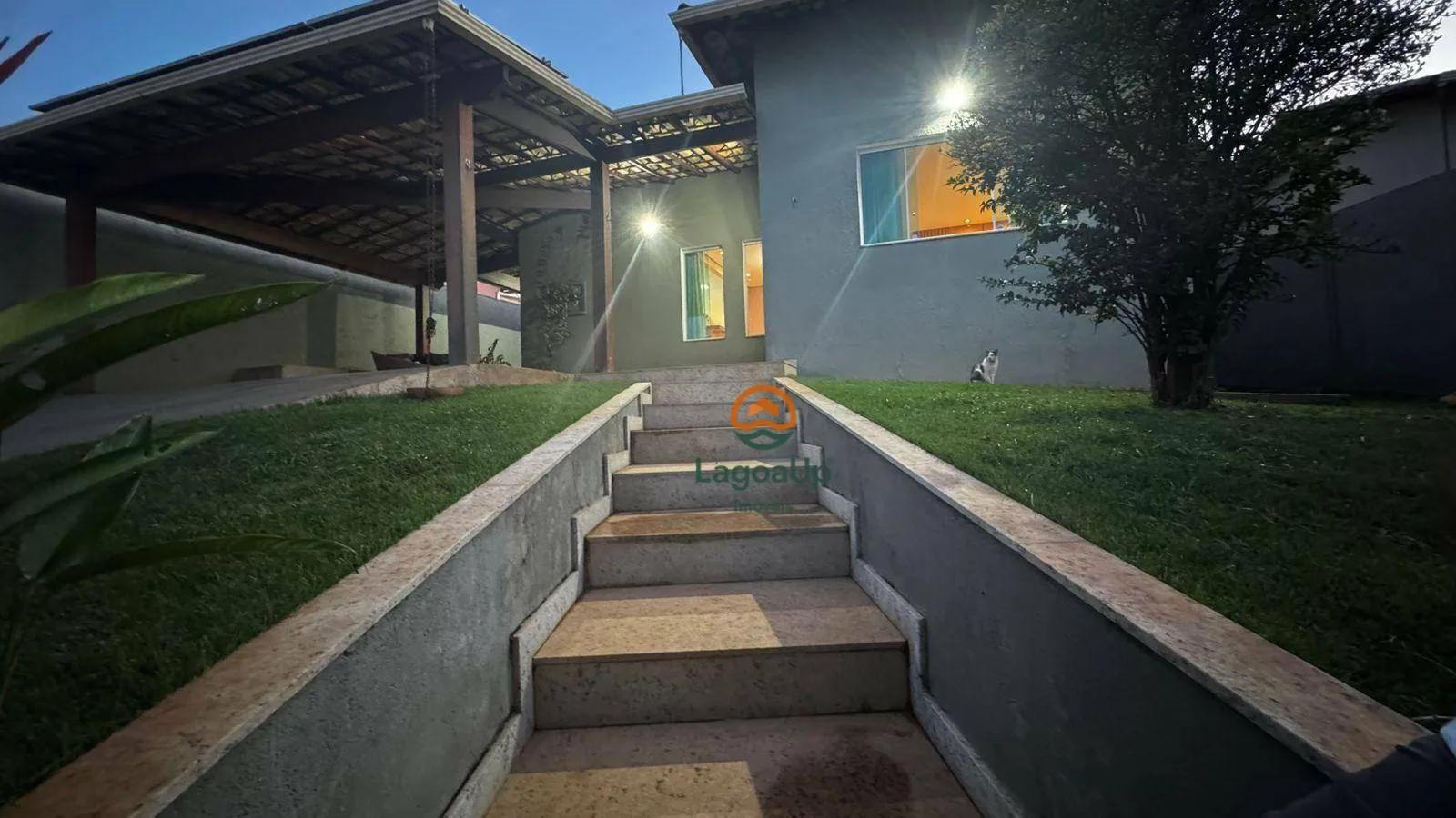 Imagem Casa com 4 dormitórios à venda, 220 m² por R$ 1.210.000,00 - Nossa Senhora de Fátima - Lagoa Santa/MG