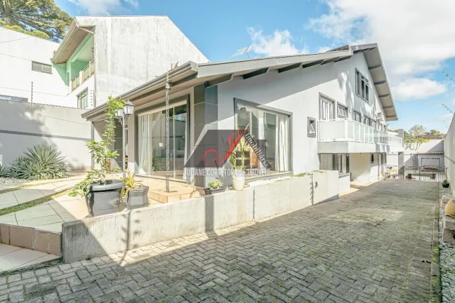 Imagem Casa Alto Padrão à venda, Bairro Campo Comprido em Curitiba/PR.
