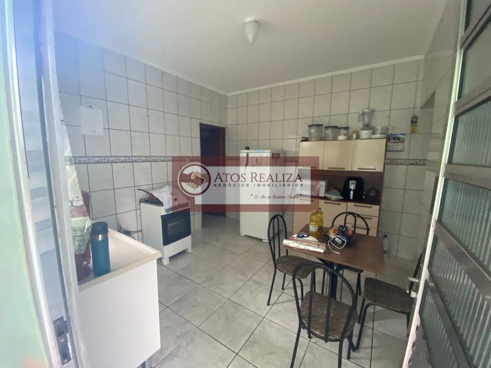 Imagem Sobrado em Vila Narciso - SP com 2 dormitórios e 2 banheiros por R$ 350: venda e locação