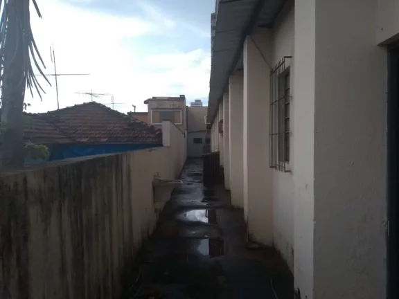 Imagem Barracão localizado perto da av. Duque de Caxias e Nações Unidas