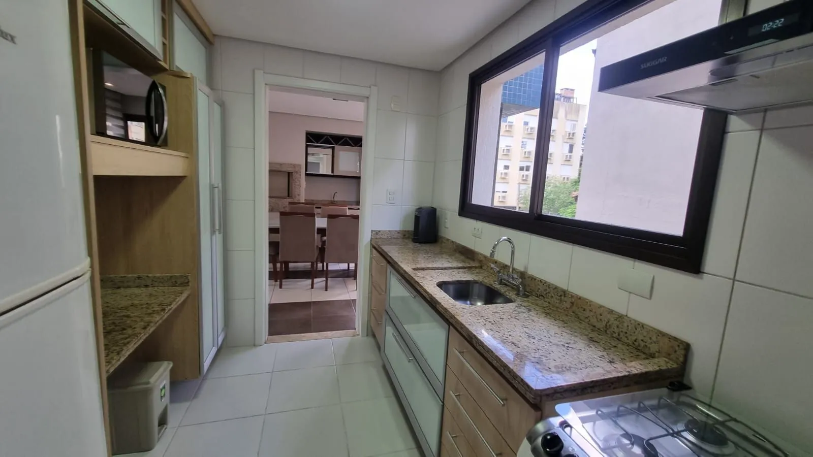 Imagem Apartamento dois dormitórios mobiliado, suíte, 86,41mq privativos, uma vaga escriturada, no bairro Higienópolis
