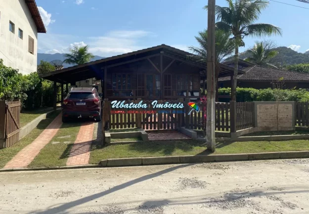 Imagem Casa em condomínio fechado com 03 dormitórios