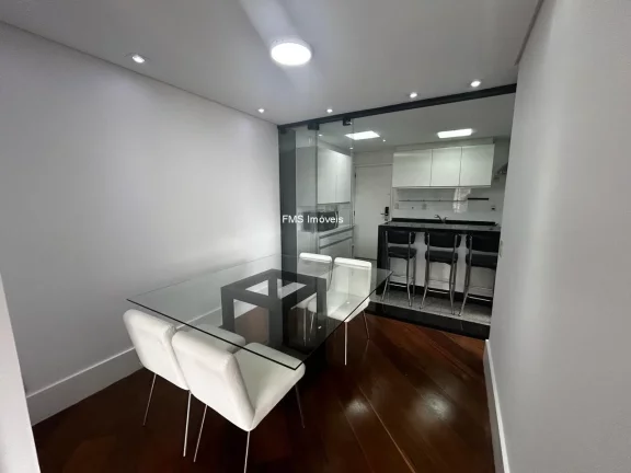 Imagem Apartamento à venda em Moema, com 3 suítes, 3 salas, 4 banheiros, 3 vagas de garagem, 116m²!