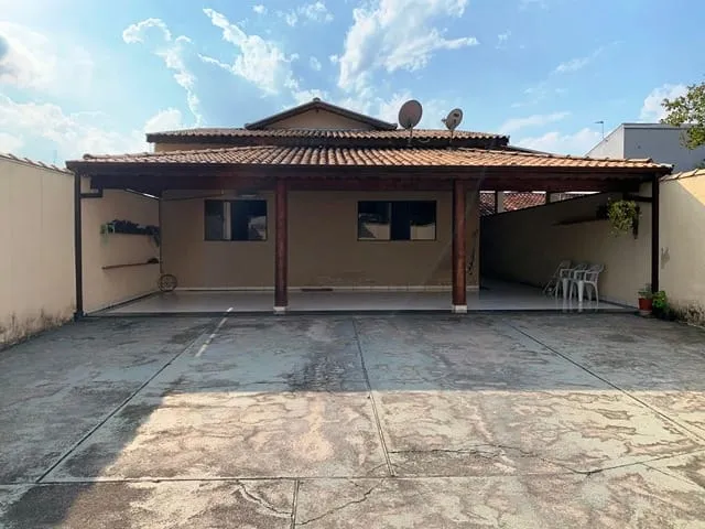 Imagem Casa à venda 3 Quartos, 8 Vagas, 300M², Loteamento Residencial Andrade, Pindamonhangaba - SP