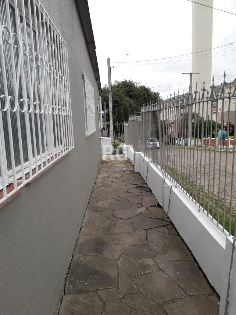 Imagem Casa para Venda - 91m², 3 dormitórios, 3 vagas - Jardim Ypu