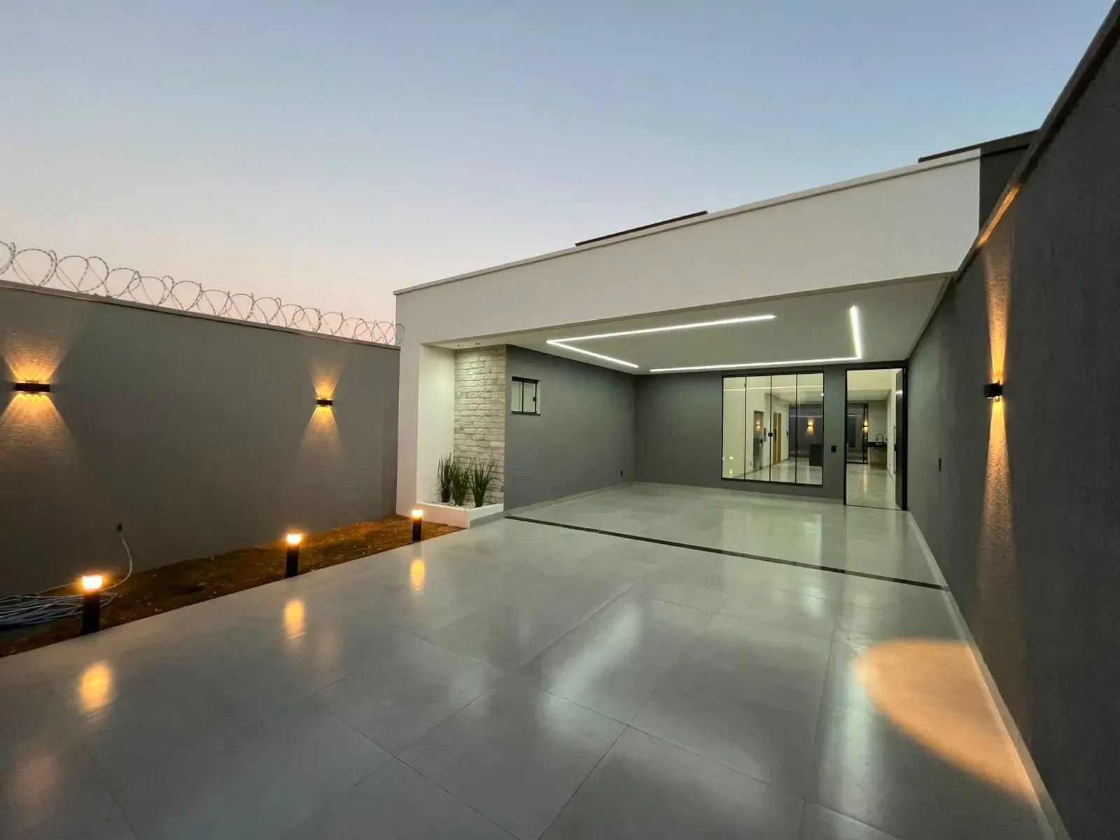 Imagem Casa com 3 Quartos à Venda, 164 m² em Parque João Braz - Cidade Industrial - Goiânia