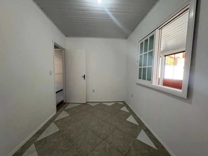 Imagem Casa a venda com 2 quartos no bairro Mont Serrat