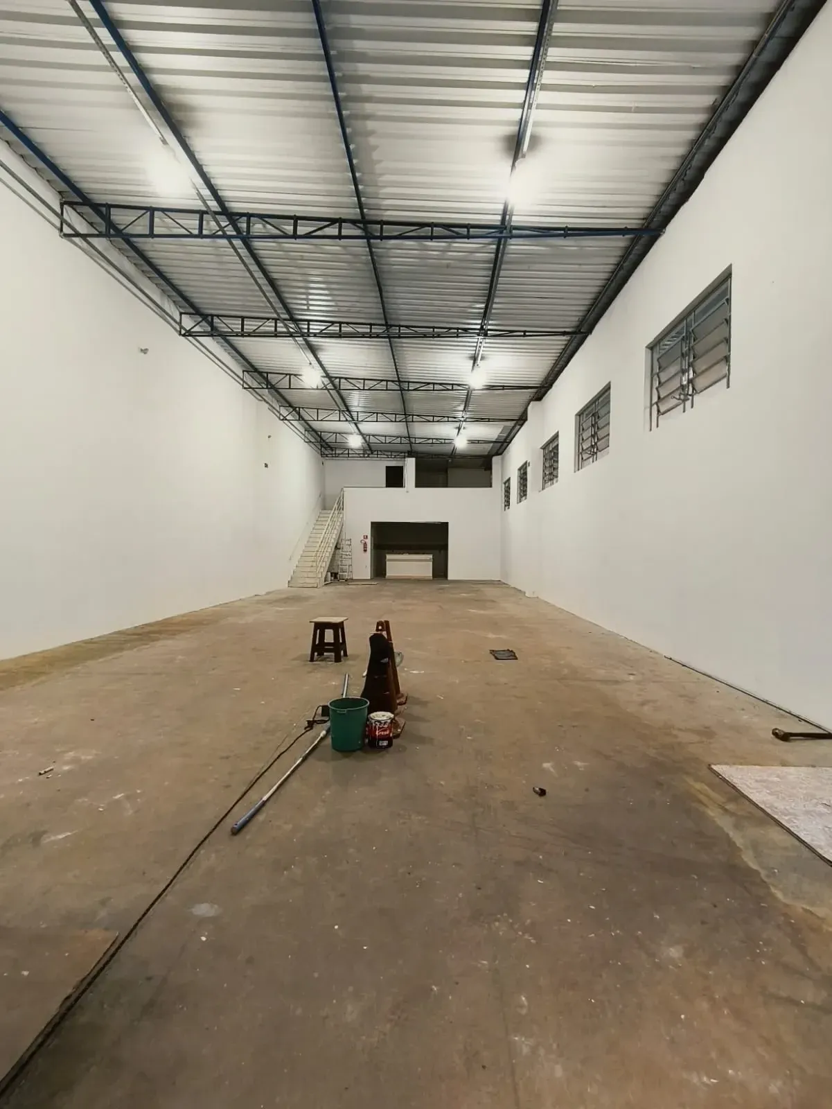 Foto do imóvel Galpão à Venda ou Locação, 250 m² em Rua Adelino Martins, 236 - Tulipas, Jundiaí - SP