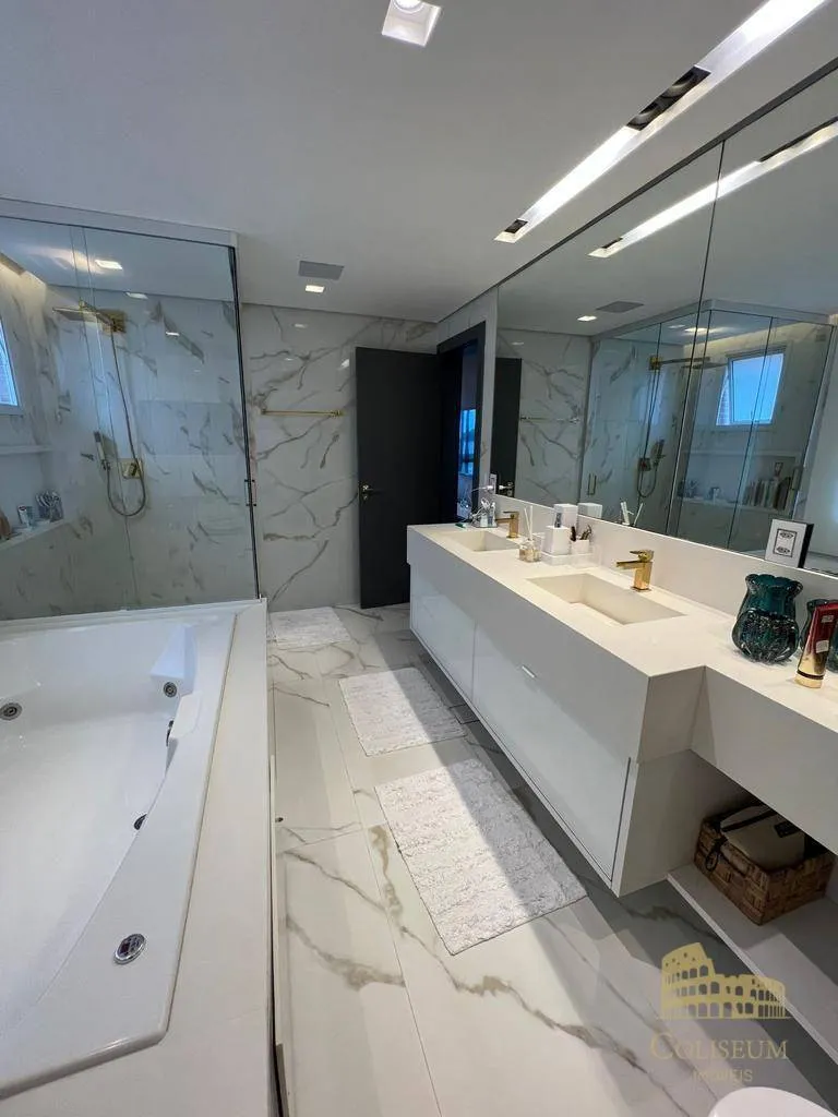 Imagem Apartamento com 4 dormitórios à venda, 250 m² por R$ 4.700.000,00 - Canto do Forte - Praia Grande/SP