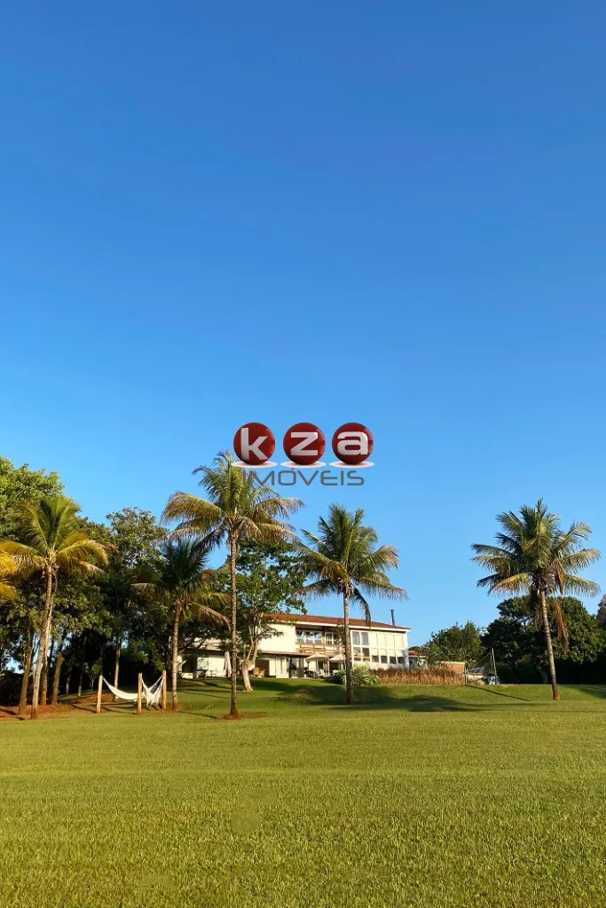 Imagem Imóvel de luxo com 4 suítes e 10 vagas de garagem no Parque São Jorge, Avaré-SP: a casa dos seus sonhos!