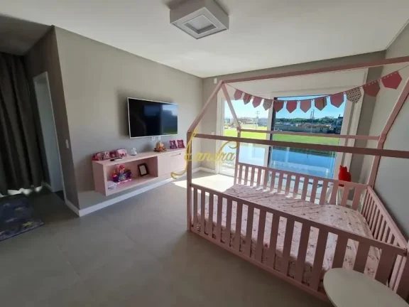 Imagem Sobrado finamente mobiliado e decorado beira de lago
