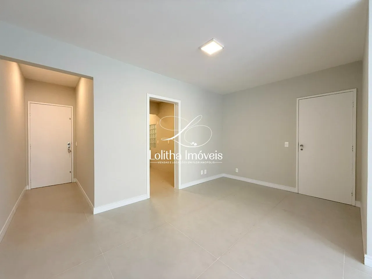 Imagem APARTAMENTO COM 3 DORMITÓRIOS À VENDA NO CENTRO DE FLORIANÓPOLIS/SC
