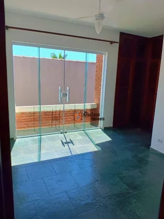 Imagem Sobrado com 6 dormitórios à venda, 261 m² por R$ 690.000,00 - Cibratel I - Itanhaém/SP