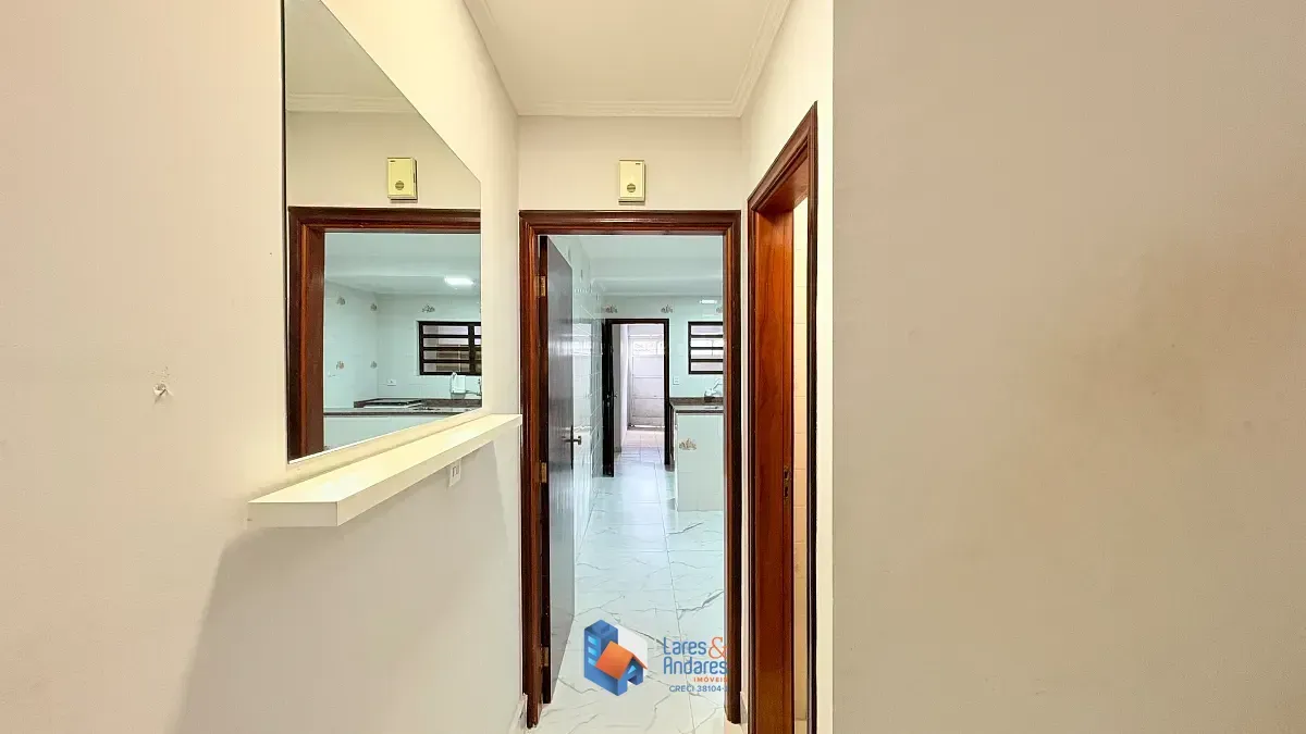 Imagem Sobrado para venda em Jardim Regina com 3 quartos, sendo 1 suíte, 101m²