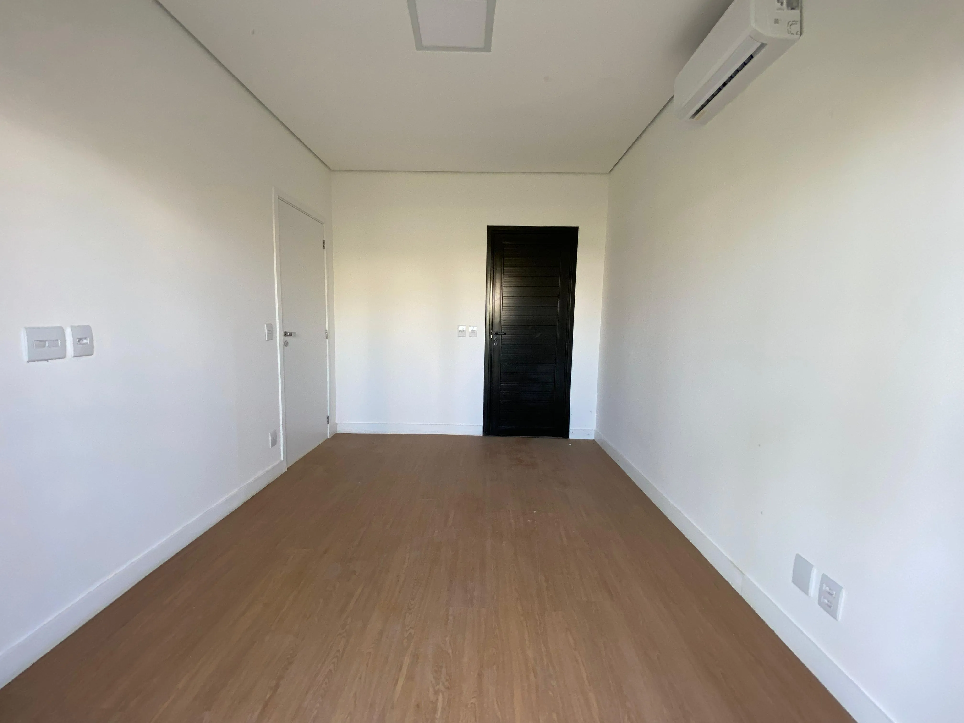 Imagem Residência de Alto Padrão com 4 suítes no Alphaville Nova Esplanada 4
