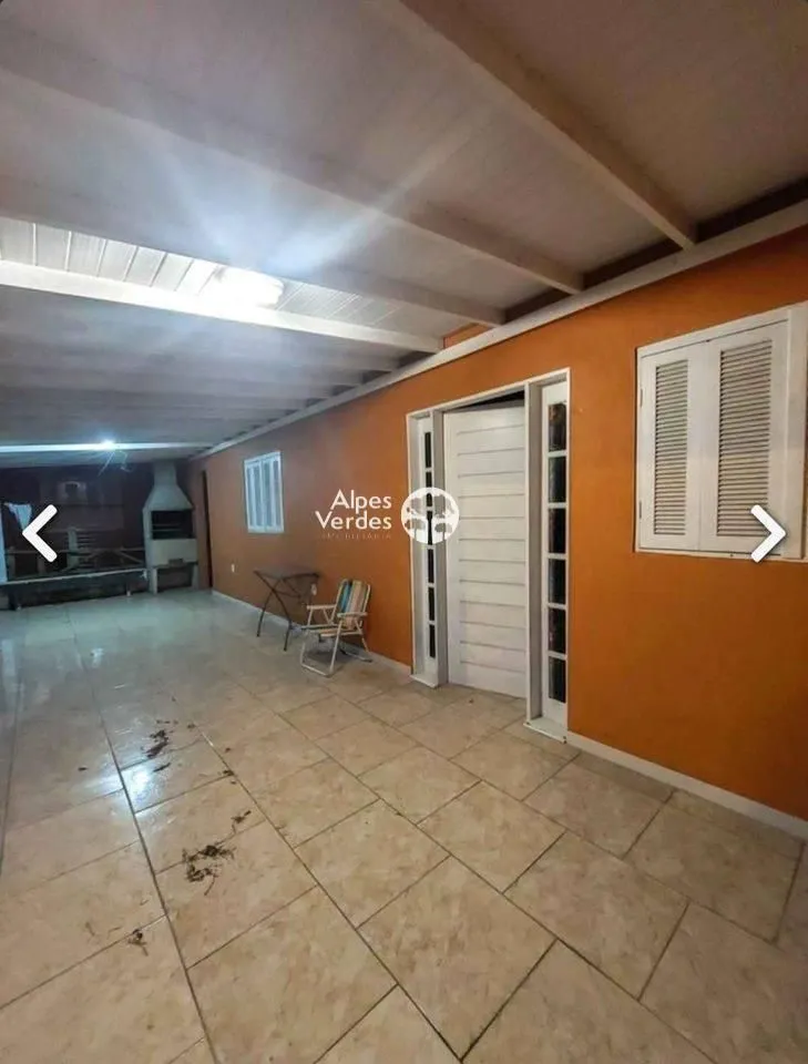 Imagem Vende-se Casa em Capão da Canoa com 250 m2