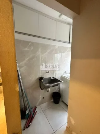 Imagem Casa para Alugar no Condomínio Terra Nova Uberaba, no bairro Recreio dos Bandeirantes, em Uberaba: 2 Dormitórios, Móveis Planejados