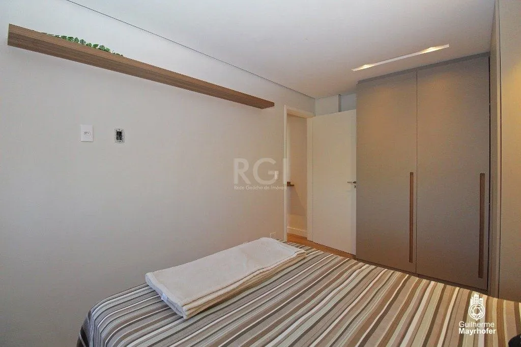 Imagem Apartamento para Venda - 67m², 2 dormitórios, Cristal