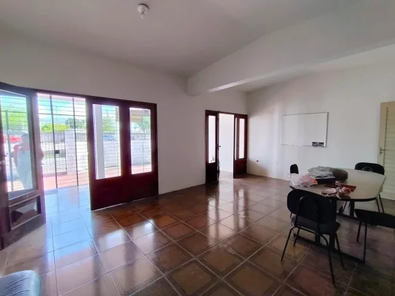 Imagem Casa para Locação em Recife, Torrões, 5 dormitórios, 2 banheiros, 3 vagas