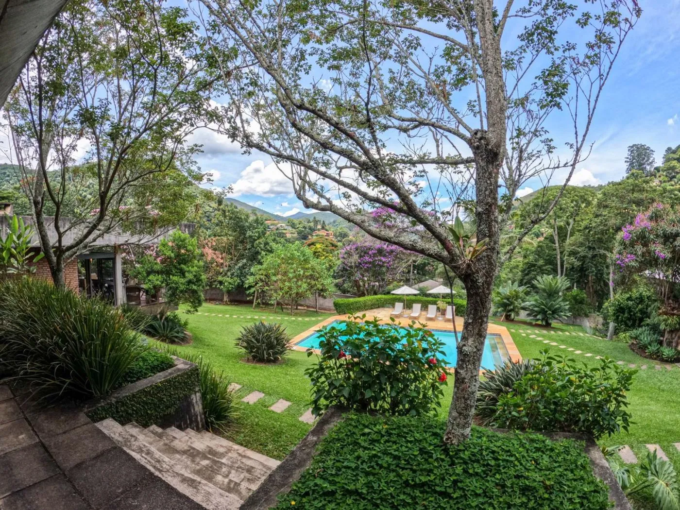 Imagem Casa para Venda em Petrópolis / RJ no bairro Araras