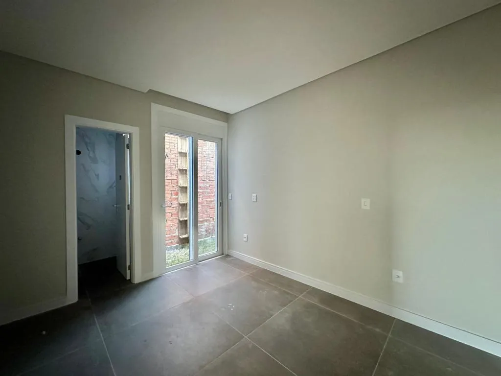 Imagem Casa em Condominio 4 Dormitórios - Bairro xangri-la