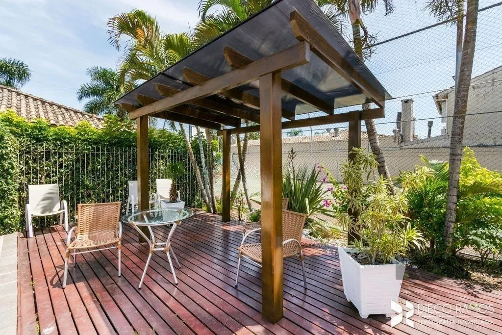 Imagem Casa em condomínio fechado - 70m², 2 dormitórios, 1 vaga de garagem no bairro Humaitá