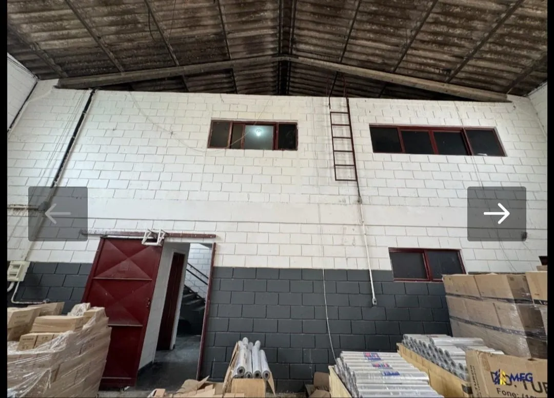 Imagem Salão Comercial para Alugar na Zona Norte - 800m² com Mezanino, Refeitório, Cozinha e 4 Banheiros