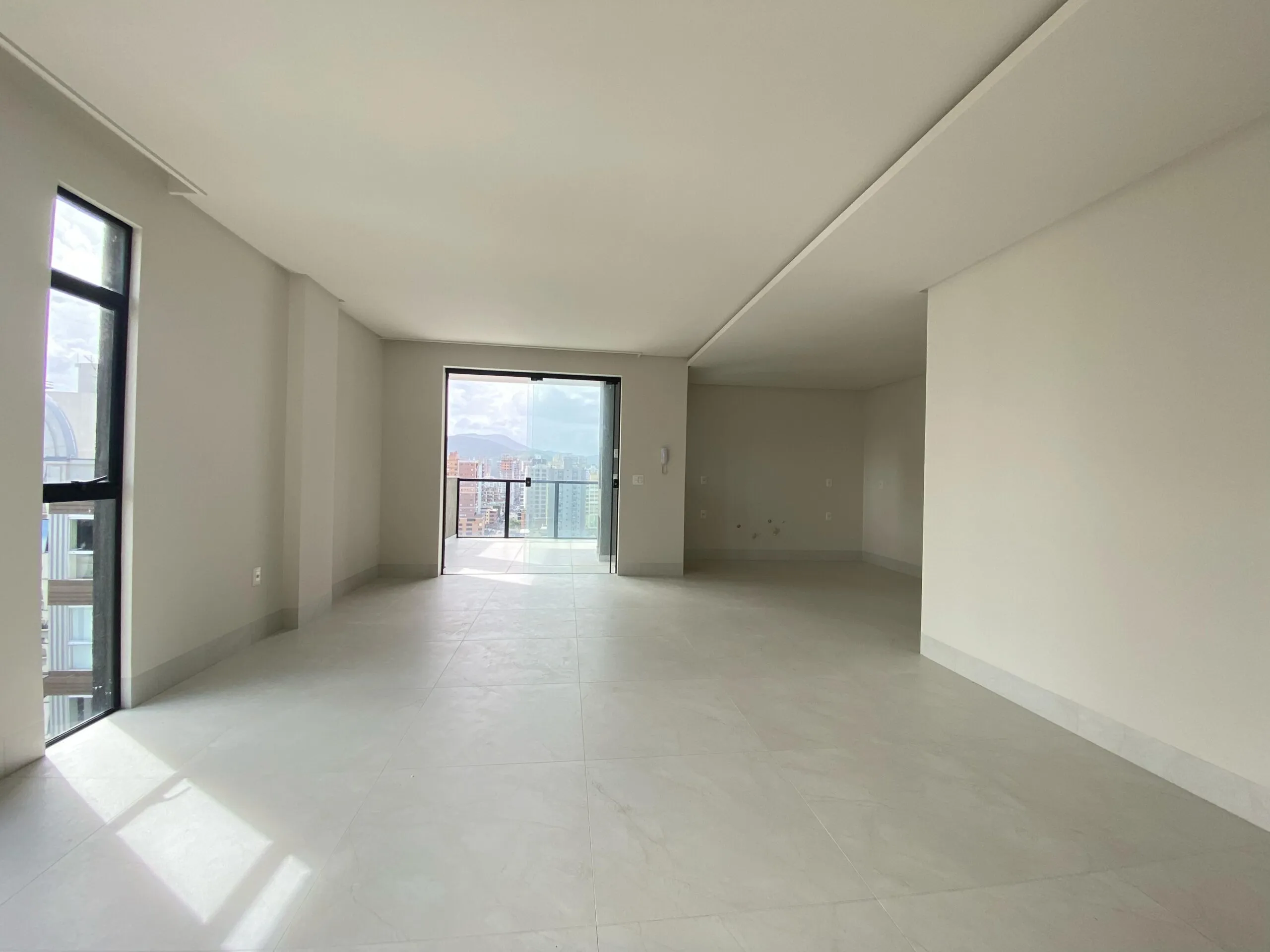 Imagem Apartamento à venda com 125m2 por R$ 1.630.000,00