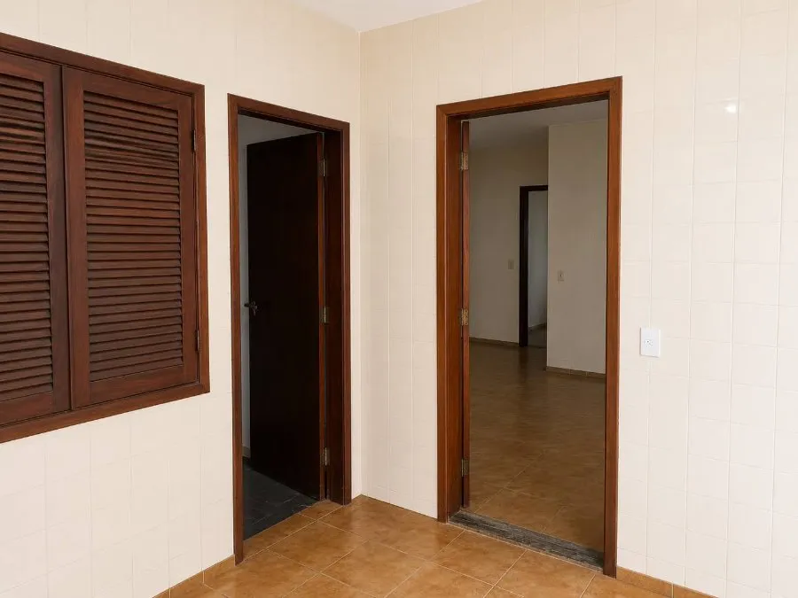 Imagem Casa Nova para Venda no Recreio dos Bandeirantes - 4 Quartos, 2 Suítes, 6 Vagas e Piscina
