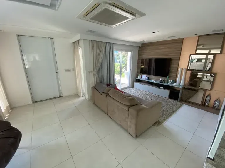 Imagem Casa de Condomínio com 4 Quartos à Venda, 325 m² em De Lourdes - Fortaleza