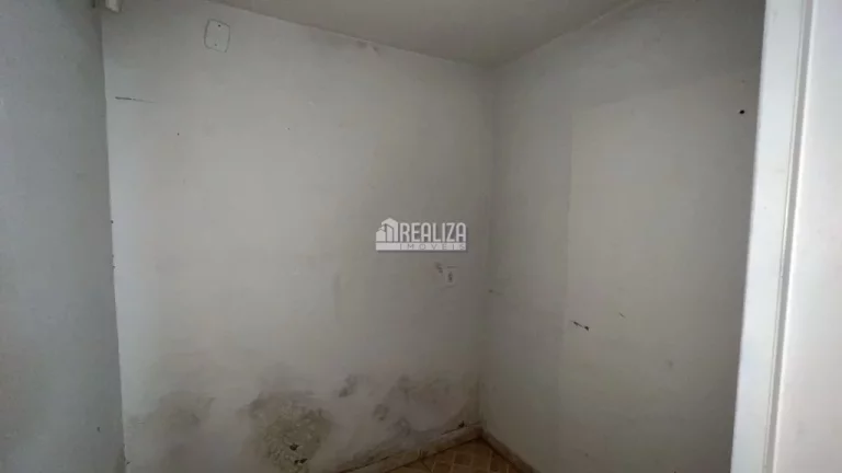 Imagem Casa para alugar no bairro Santa Maria, Uberaba: 2 dormitórios, garagem e mais!